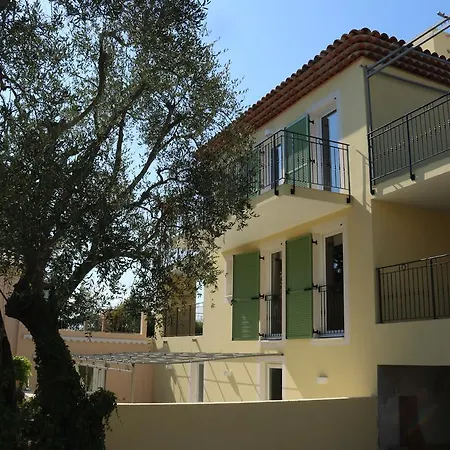 Otel La Bastide De L'oliveraie