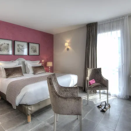 La Bastide De L'oliveraie Otel 4*